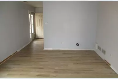 [Address not provided], Lombard, IL 60148 - Photo 3