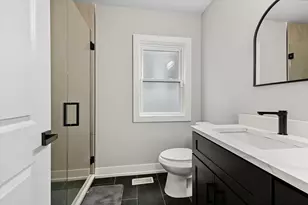 8404 S Carpenter St, Chicago, IL 60620 - Photo 7