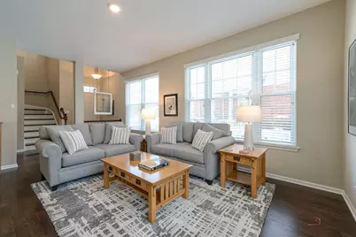 439 Pine Lake Circle, Vernon Hills, IL 60061 - Photo 3