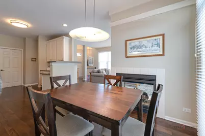 439 Pine Lake Circle, Vernon Hills, IL 60061 - Photo 9