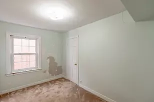 6704 Trumbull Ave, Lincolnwood, IL 60712 - Photo 9