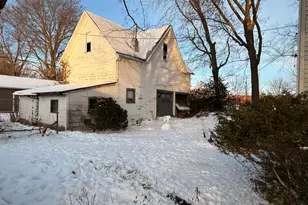 319 W Washington St, Clifton, IL 61727 - Photo 7