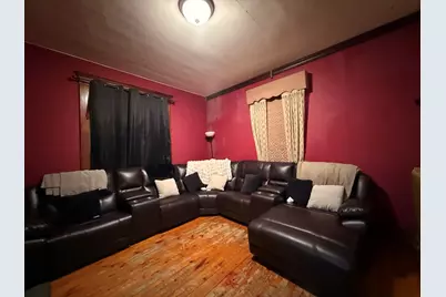 319 W Washington Street, Clifton, IL 61727 - Photo 3