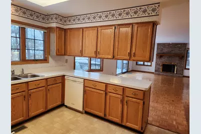 6808 Scotch Pine Trail, Darien, IL 60561 - Photo 15