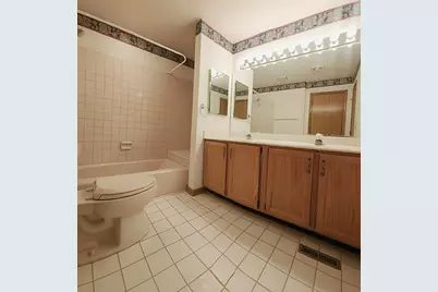 6808 Scotch Pine Trail, Darien, IL 60561 - Photo 35