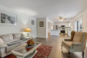 1712 Dusk Dr, Zion, IL 60099 - Photo 7