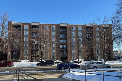825 Pearson Street #3D, Des Plaines, IL 60016 - Photo 1