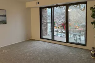 825 Pearson St, Des Plaines, IL 60016 - Photo 5