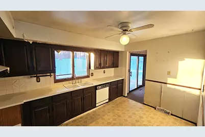 4413 Box Elder Lane, Rockford, IL 61109 - Photo 3