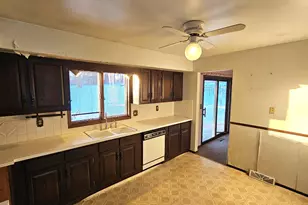 4413 Box Elder Ln, Rockford, IL 61109 - Photo 3