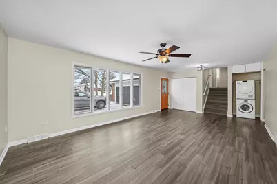 8939 Melvina Avenue, Oak Lawn, IL 60453 - Photo 9