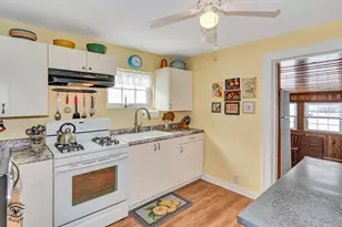 323 S Grand Ave, Bradley, IL 60915 - Photo 11