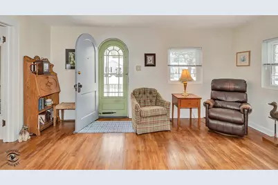 323 S Grand Avenue, Bradley, IL 60915 - Photo 5