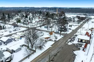 1104 S 4th St, Oregon, IL 61061 - Photo 35