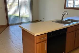 626 Terry Ct, Roselle, IL 60172 - Photo 7