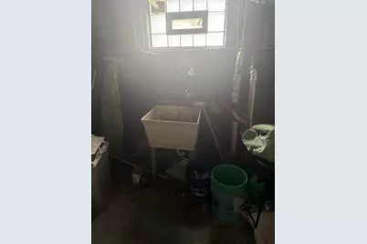 10436 S Calumet Avenue, Chicago, IL 60628 - Photo 17