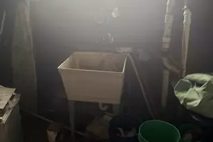 10436 S Calumet Ave, Chicago, IL 60628 - Photo 17