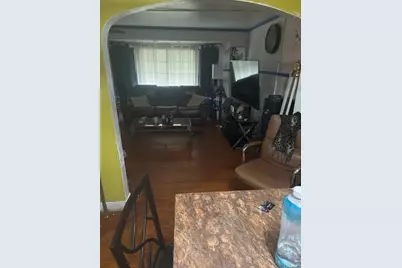 10436 S Calumet Avenue, Chicago, IL 60628 - Photo 7