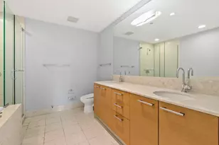 340 E Randolph St, Chicago, IL 60601 - Photo 11