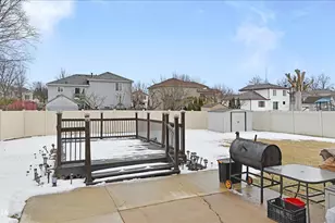 2216 Beechwood Rd, Joliet, IL 60432 - Photo 5