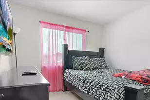 2216 Beechwood Rd, Joliet, IL 60432 - Photo 15