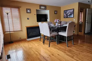 2216 Beechwood Rd, Joliet, IL 60432 - Photo 11