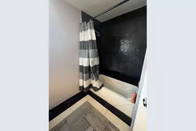 9737 S Calumet Avenue, Chicago, IL 60628 - Photo 13