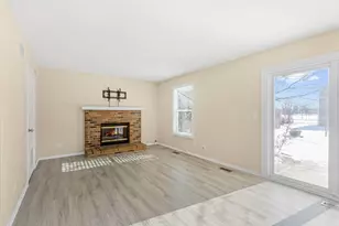 3 Woodview Ct, Streamwood, IL 60107 - Photo 11