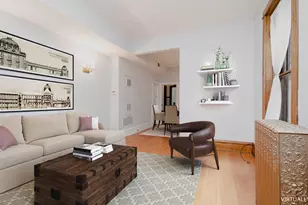 622 W Briar Pl, Chicago, IL 60657 - Photo 3