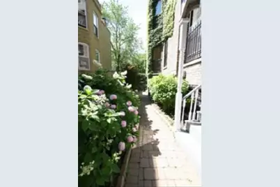 622 W Briar Place #1, Chicago, IL 60657 - Photo 15