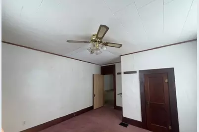 305 W Main Street, Oakland, IL 61943 - Photo 15