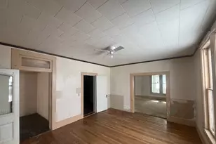 305 W Main St, Oakland, IL 61943 - Photo 5