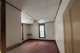 305 W Main St, Oakland, IL 61943 - Photo 13