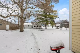 103 E Illinois St, Mansfield, IL 61854 - Photo 27