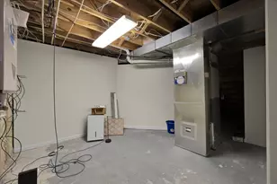 650 N View St, Hinckley, IL 60520 - Photo 35