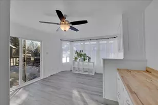 650 N View St, Hinckley, IL 60520 - Photo 13