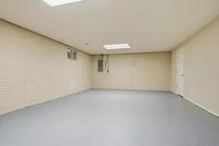 1108 Henry St, Normal, IL 61761 - Photo 19