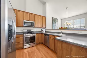 1931 Oxley Cir, Naperville, IL 60563 - Photo 5