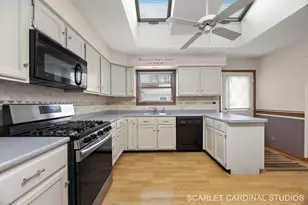 330 N Fairfield Ave, Lombard, IL 60148 - Photo 7