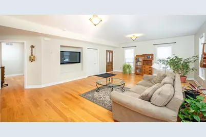 323 W Washington Street, West Chicago, IL 60185 - Photo 9