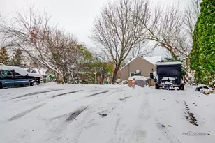 924 Lenox Ave, Waukegan, IL 60085 - Photo 29