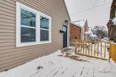 924 Lenox Avenue, Waukegan, IL 60085 - Photo 5