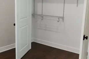 5011 N Troy St, Chicago, IL 60641 - Photo 13