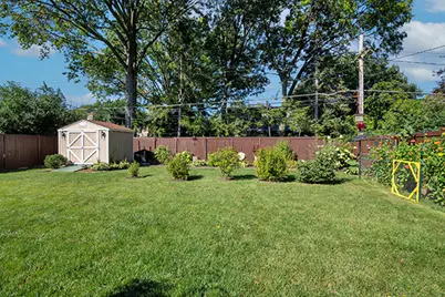 320 Cornell Avenue, Des Plaines, IL 60016 - Photo 11