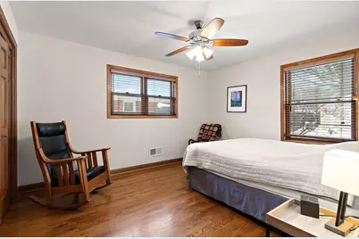 320 Cornell Avenue, Des Plaines, IL 60016 - Photo 19