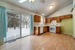 9235 Segunda Ln, Machesney Park, IL 61115 - Photo 11