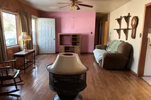 201 S Carson St, Long Point, IL 61333 - Photo 9