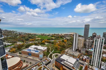 1560 N Sandburg Terrace #4104, Chicago, IL 60610 - Photo 5