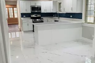 5658 S Austin Ave, Chicago, IL 60638 - Photo 3