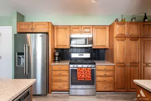 407 Farmington Ave, Joliet, IL 60435 - Photo 15